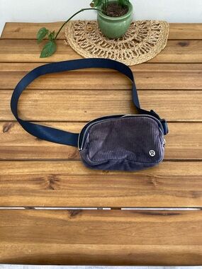 lululemon athletica Corduroy Waist Bag in Charcoal with Navy Strap